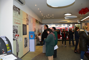 120 Jahre (Stadt-)Bahngeschichte im Kundenzentrum der Verkehrs-GmbH.