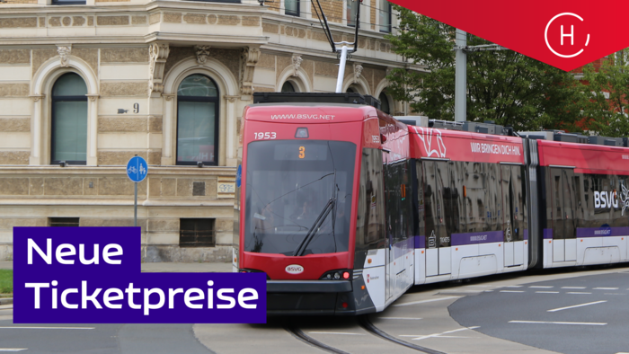 Eine Straßenbahn der BSVG fährt um die Ecke. Daneben steht: Neue Ticketpreise