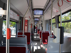 Heller Fahrgastraum im neuen Tramino